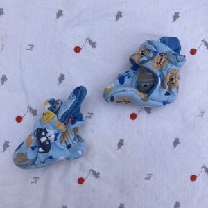 Puppy print Zutano booties - 3M